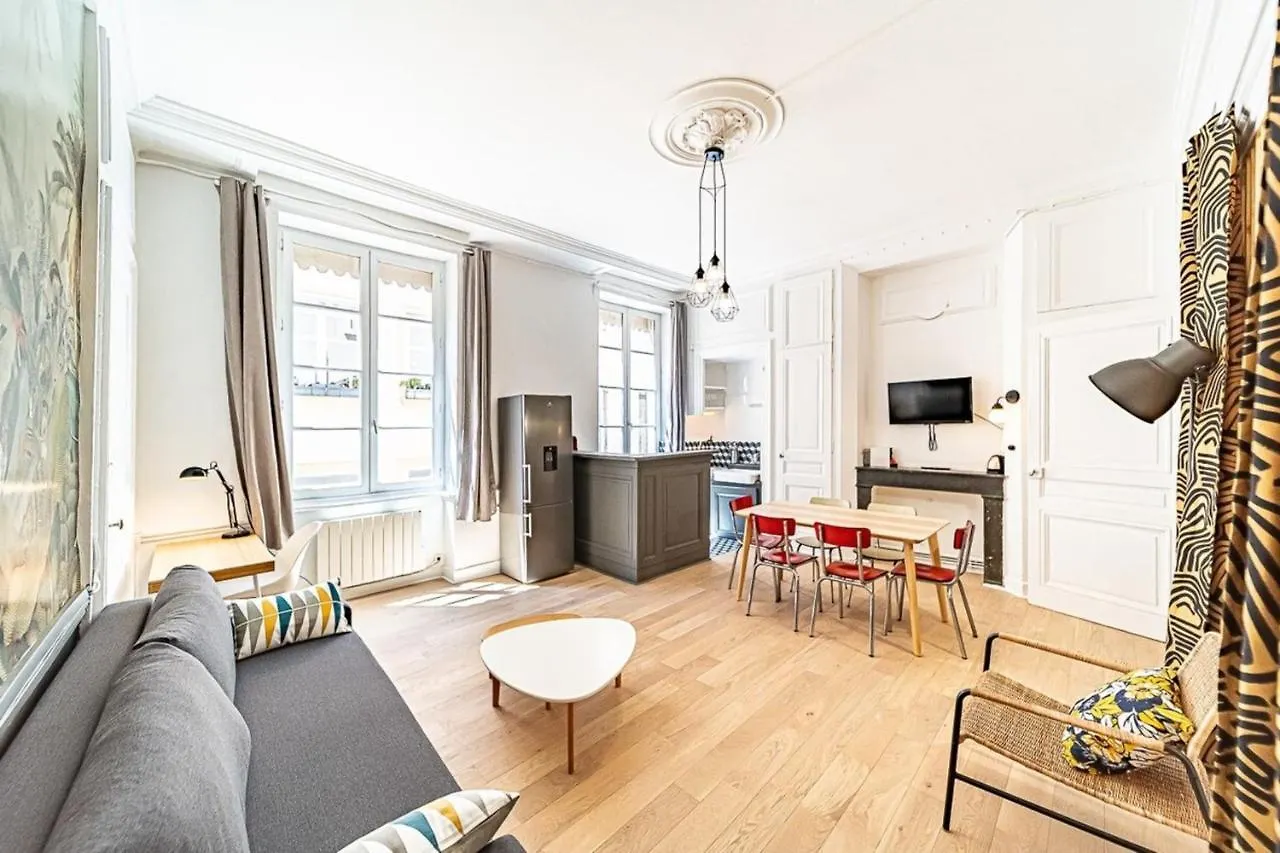 Le Petit Sergent-Charmant 6 Pers Renove-Terreaux Apartment Lyon